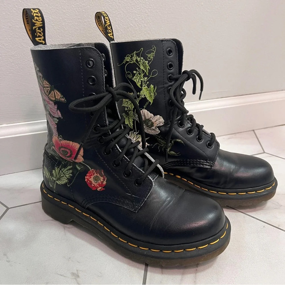 Dr. Martens Shoes - Dr. Martens 1490 WB Wild Botanics Floral Black Combat Boots Size 6 Womens